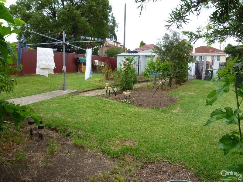 13 Cronulla Street, Carlton NSW 2218