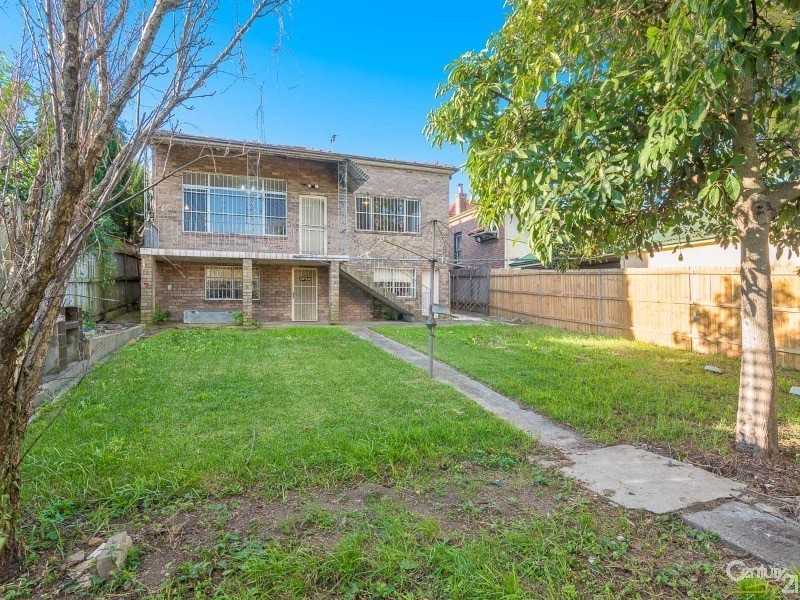 32  Mount Street, Hurlstone Park NSW 2193