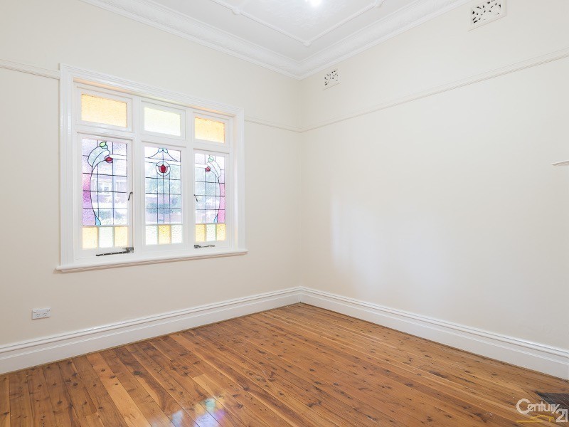 32  Mount Street, Hurlstone Park NSW 2193