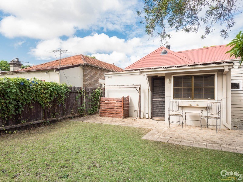 11 Beatrice Street, Ashfield NSW 2131