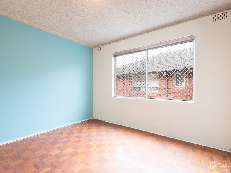 2/56 Crinan Street, Hurlstone Park NSW 2193