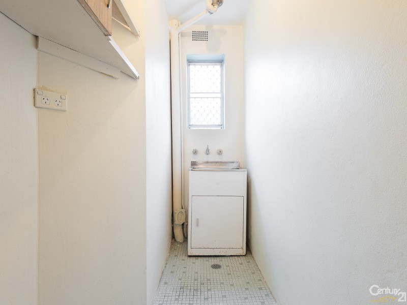 2/56 Crinan Street, Hurlstone Park NSW 2193