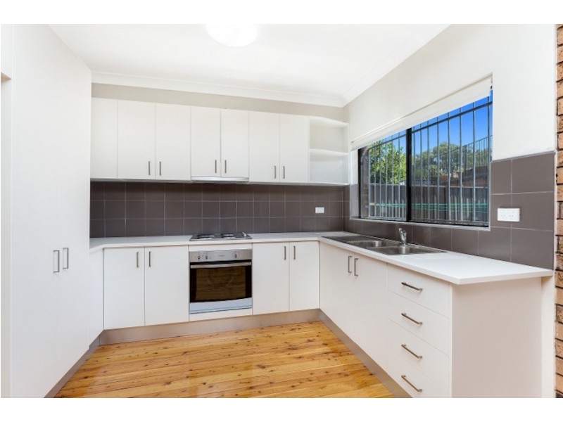2/4 Abergeldie St, Dulwich Hill NSW 2203