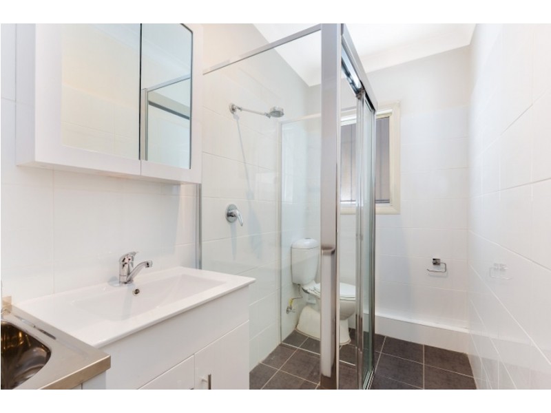 2/4 Abergeldie St, Dulwich Hill NSW 2203