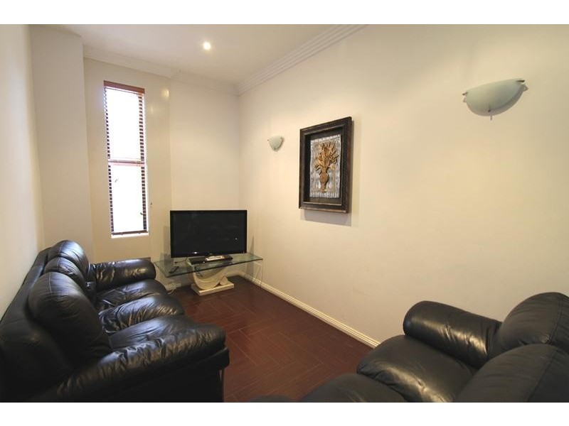 Room 1 Rear 175 Glebe Point Road, Glebe NSW 2037