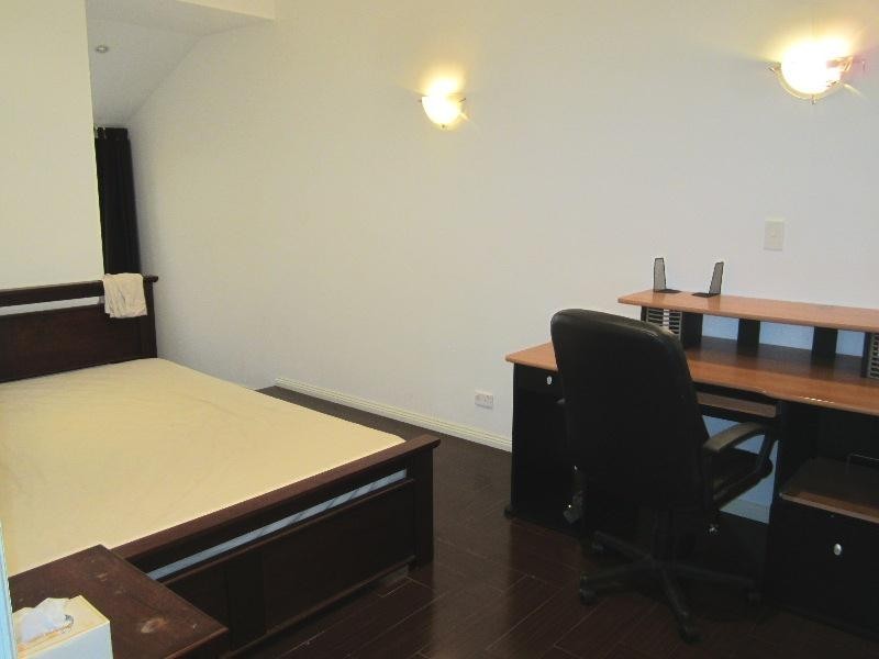 Room 1 Rear 175 Glebe Point Road, Glebe NSW 2037