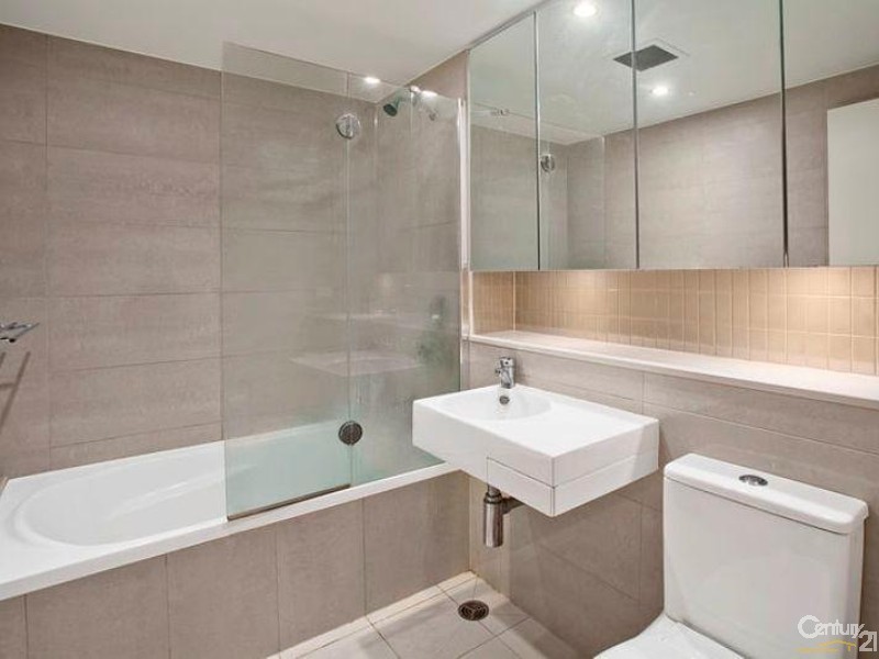 8/9 Bay Drive, Meadowbank NSW 2114