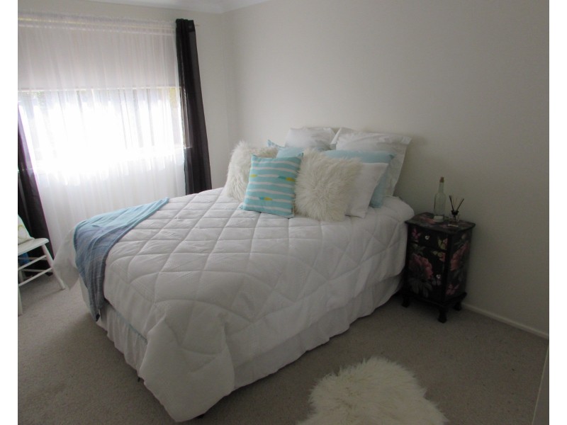 42 Mummaga Lake Drive, Dalmeny NSW 2546