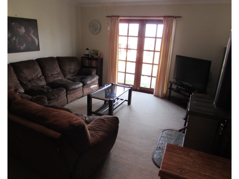 3 Bank Street, Cobargo NSW 2550