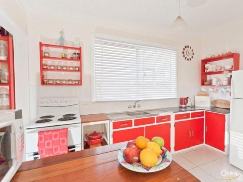 5 Nichelsen St, Narooma NSW 2546