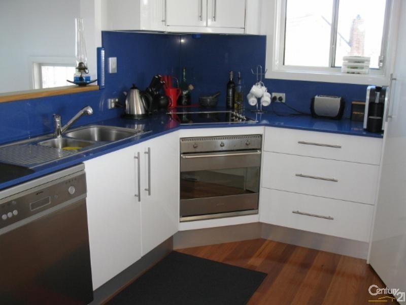 1/4 Marine Drive, Narooma NSW 2546