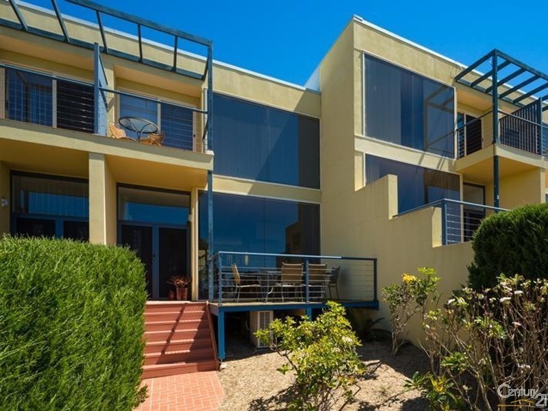 3/10 Marine Drive, Narooma NSW 2546