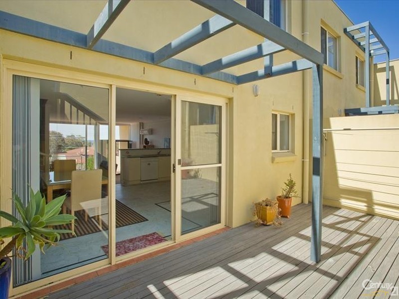 3/10 Marine Drive, Narooma NSW 2546