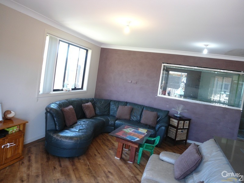 21  Binalong Street, Dalmeny NSW 2546