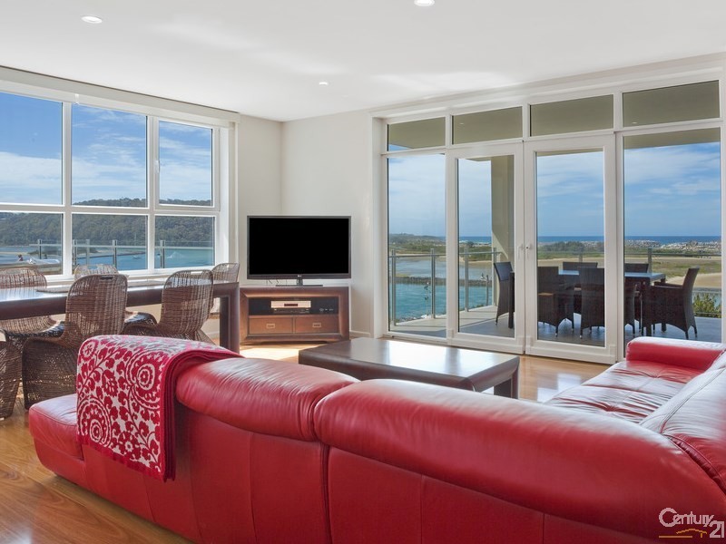 2/89 Campbell Street (Wharf Apartments), Narooma NSW 2546