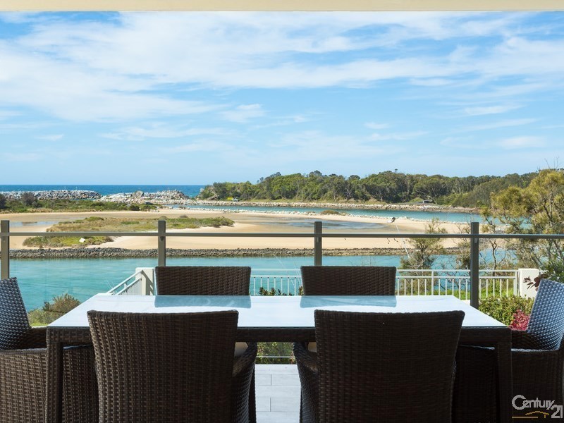 2/89 Campbell Street (Wharf Apartments), Narooma NSW 2546