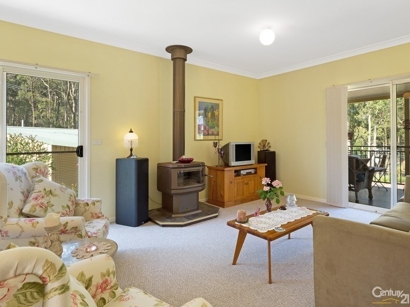 4 Martin Grove, Mystery Bay NSW 2546