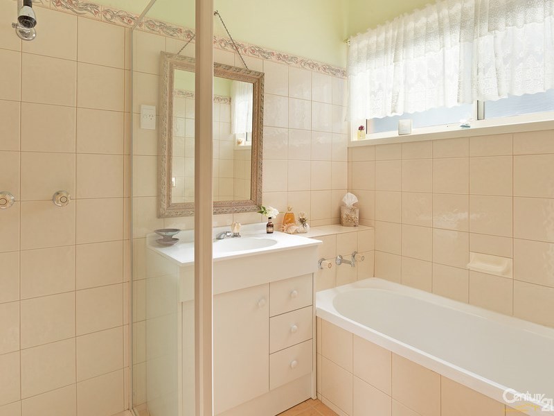 4 Martin Grove, Mystery Bay NSW 2546