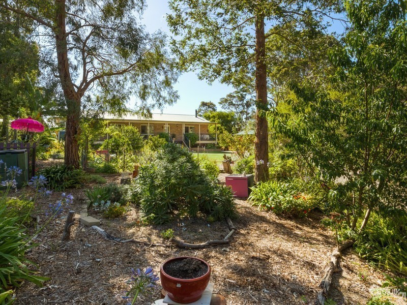 4 Martin Grove, Mystery Bay NSW 2546