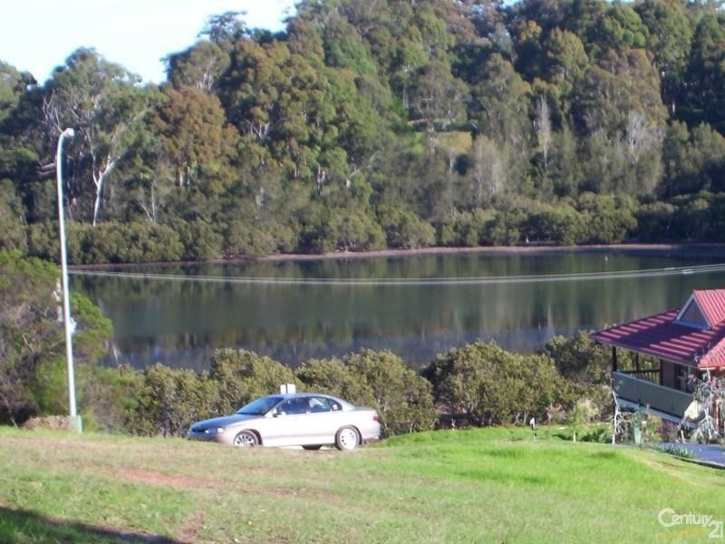 6 Alexander Place, North Narooma NSW 2546