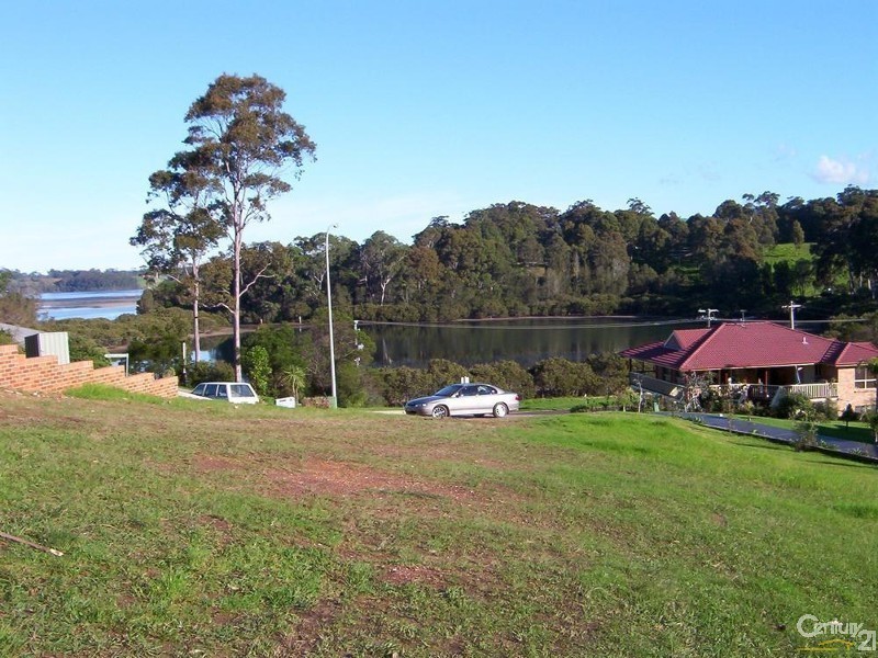 6 Alexander Place, North Narooma NSW 2546