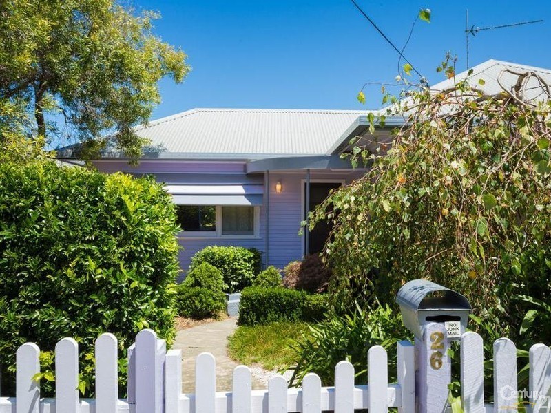 26 Tilba Street, Narooma NSW 2546