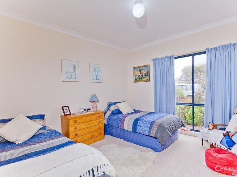 60 Noble Parade, Dalmeny NSW 2546