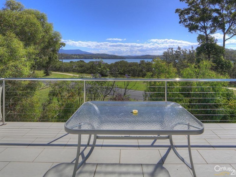 10/4 Boardwalk Apartments, 4-6 Princes Highway, Narooma NSW 2546