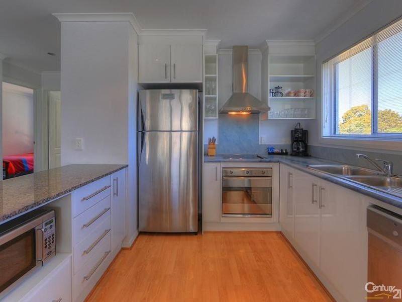 10/4 Boardwalk Apartments, 4-6 Princes Highway, Narooma NSW 2546