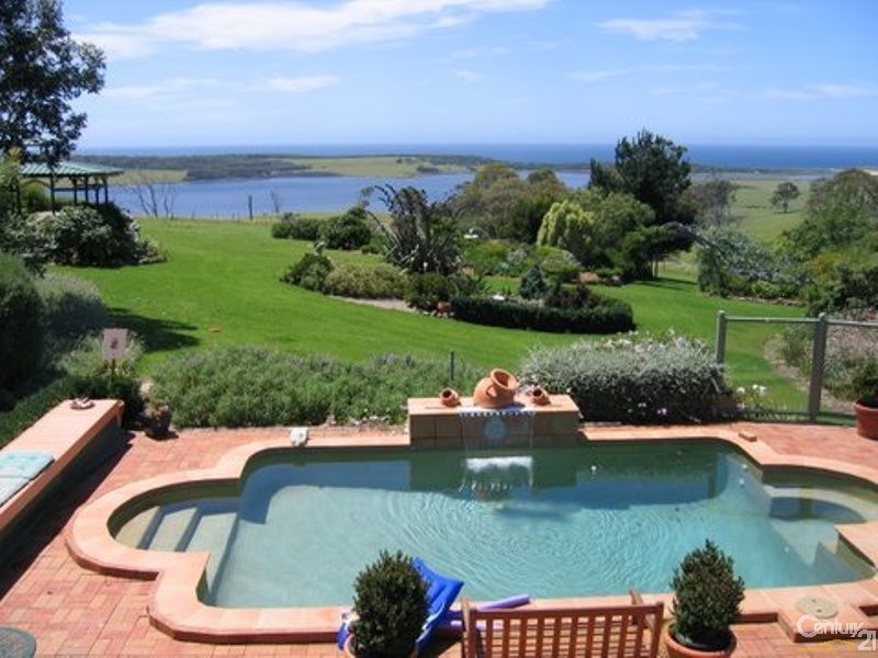 64 Sunnyside Road, Central Tilba NSW 2546