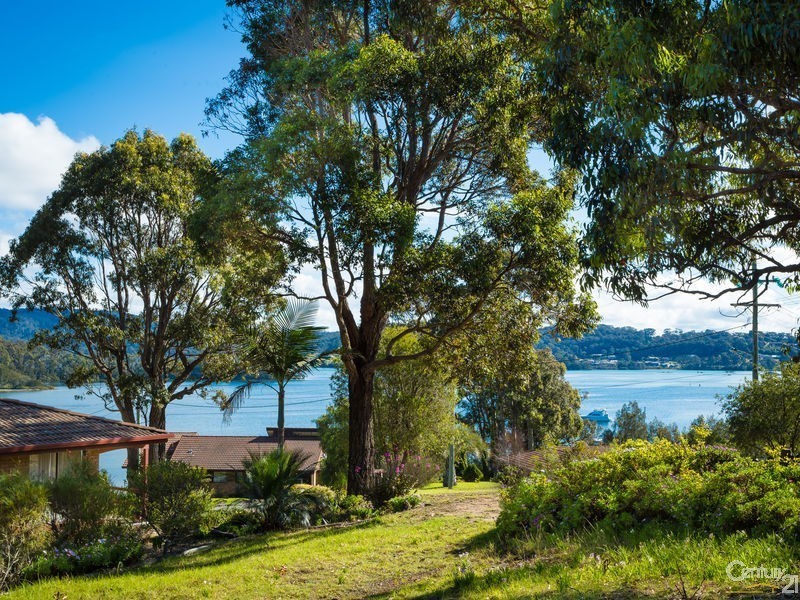 2 Gareth Avenue, Narooma NSW 2546