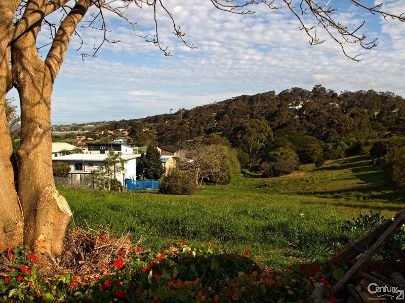 4 Baldwin Avenue, Kianga NSW 2546