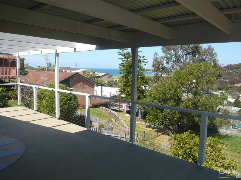 4 Baldwin Avenue, Kianga NSW 2546