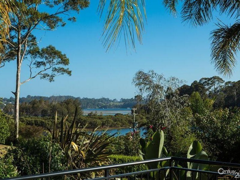 4 Alexander Place, North Narooma NSW 2546