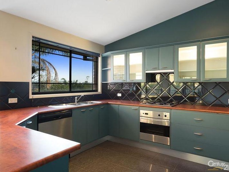 4 Alexander Place, North Narooma NSW 2546