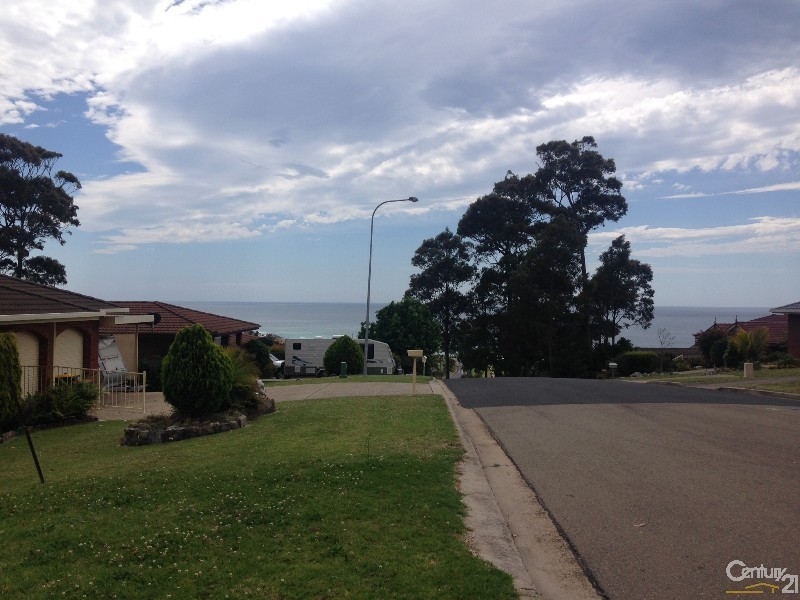 9 Woods Place, North Narooma NSW 2546