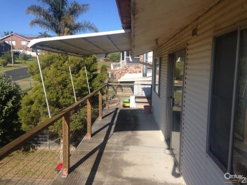 15 Hillside Crescent, Kianga NSW 2546