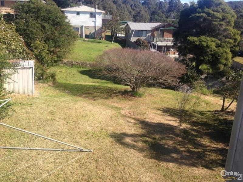 15 Hillside Crescent, Kianga NSW 2546