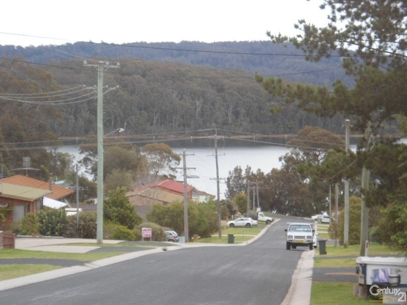 12 Cole Crescent, Narooma NSW 2546