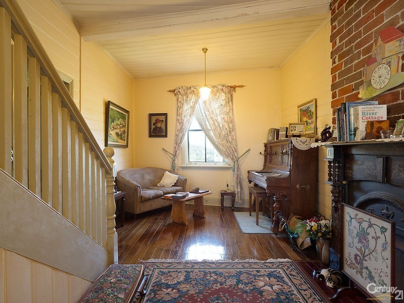 2 Bate Street, Central Tilba NSW 2546