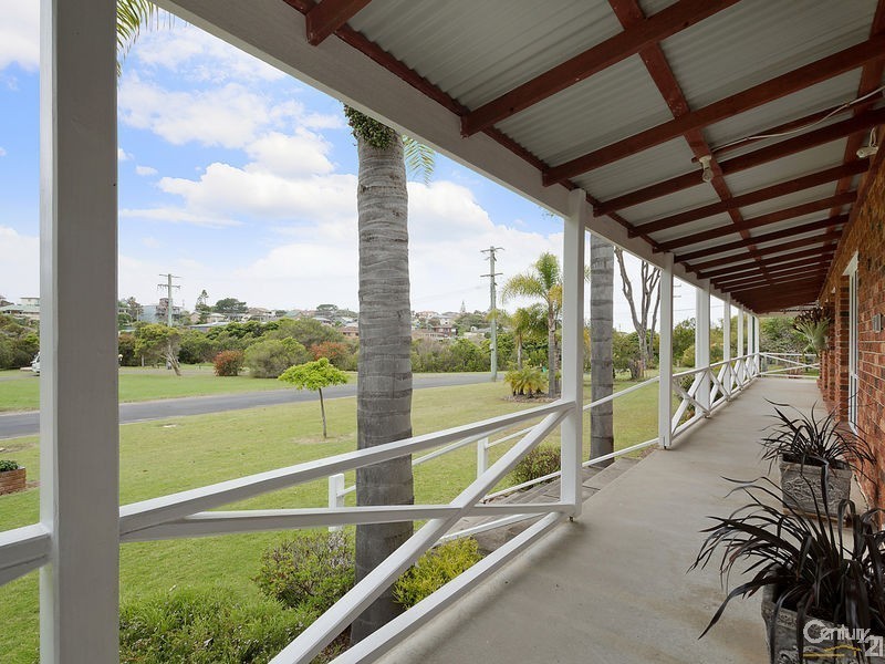 50 Eucalyptus Drive, Dalmeny NSW 2546