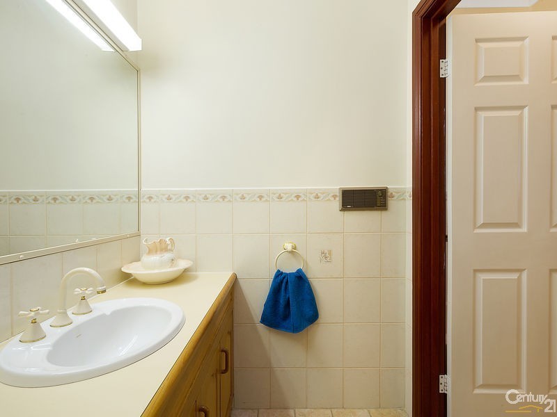 50 Eucalyptus Drive, Dalmeny NSW 2546