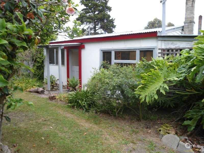 141 Princes Highway, Bodalla NSW 2545