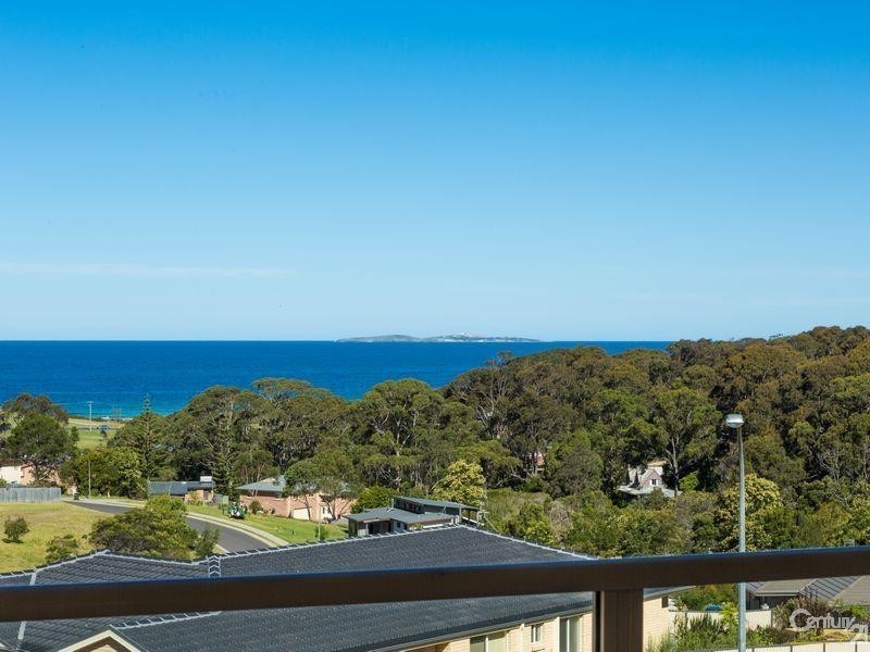 35 Yabbarra Drive, Dalmeny NSW 2546