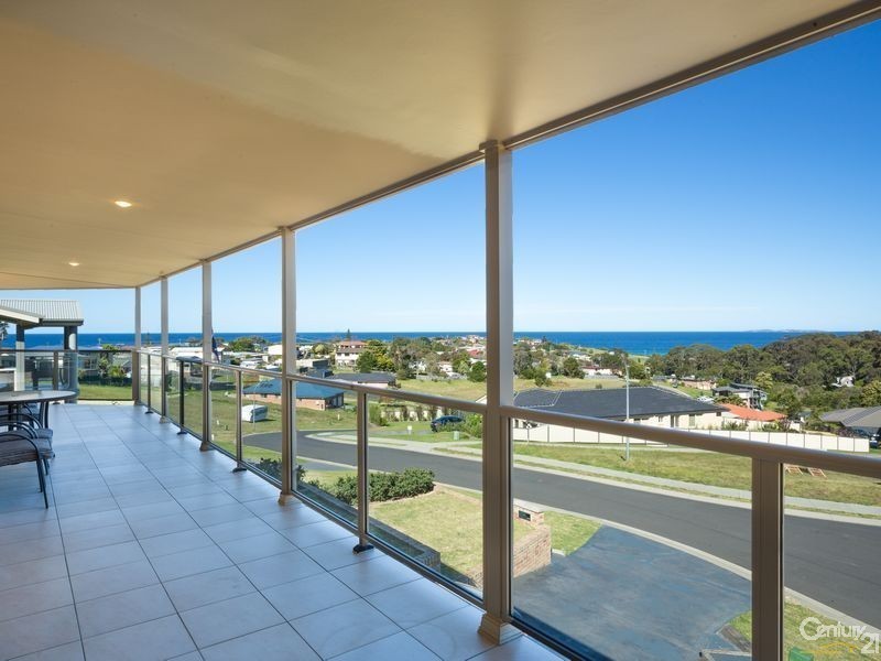 35 Yabbarra Drive, Dalmeny NSW 2546