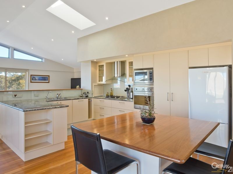 35 Yabbarra Drive, Dalmeny NSW 2546