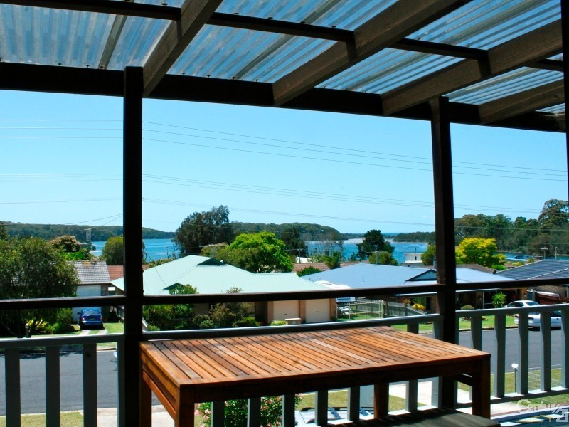 30 Binalong Street, Dalmeny NSW 2546