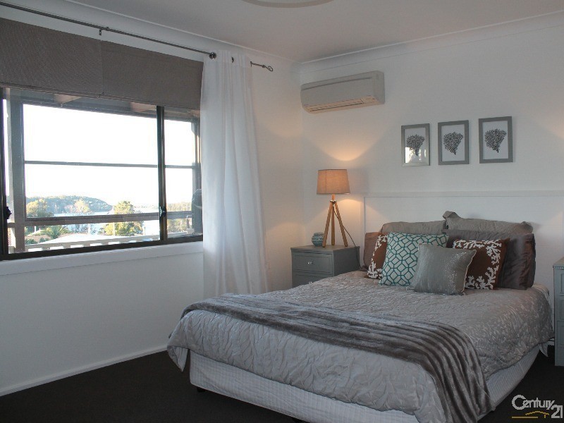 30 Binalong Street, Dalmeny NSW 2546