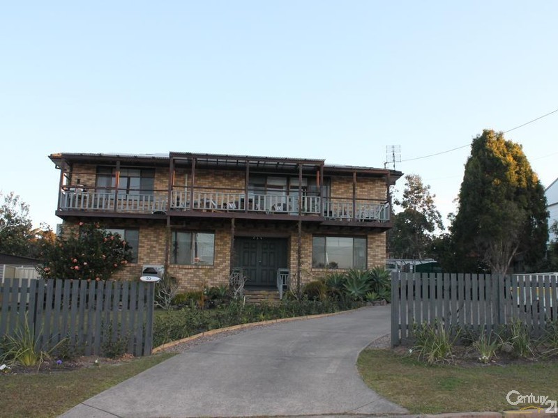 30 Binalong Street, Dalmeny NSW 2546