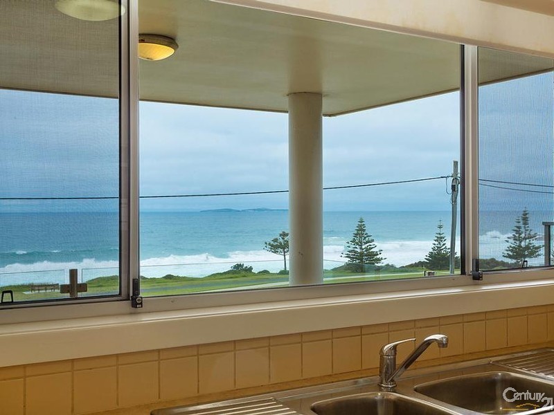 79 Dalmeny Drive, Kianga NSW 2546